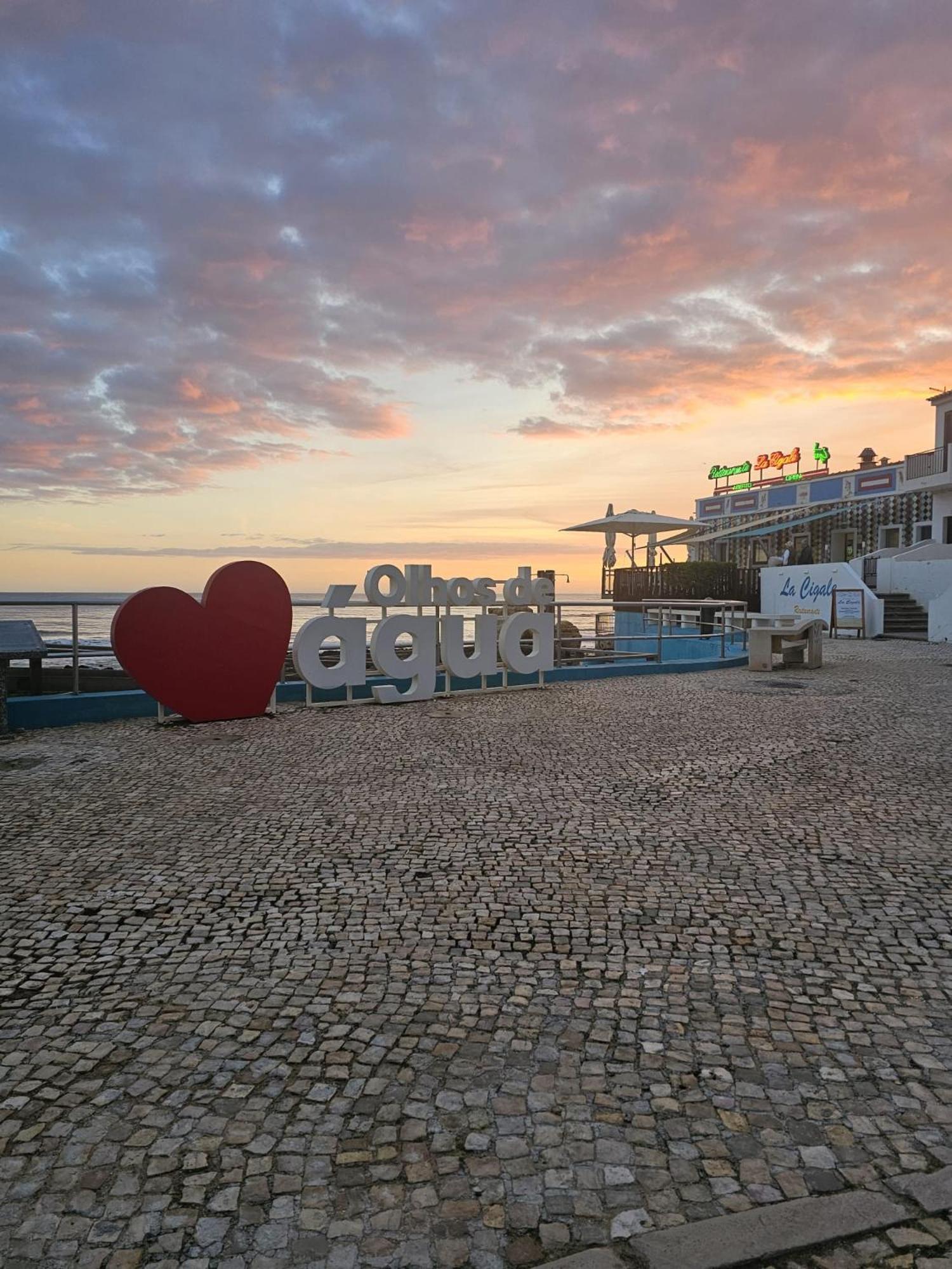 Quarto em Acomodações Particulares Charmoso A 300m Da De Olhos De Agua ! Albufeira